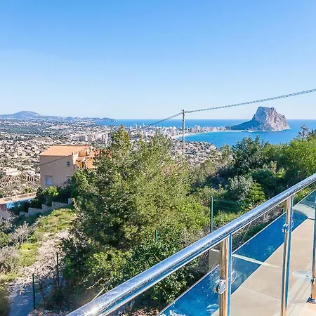 Villas Guzman - Luis Villa Calpe